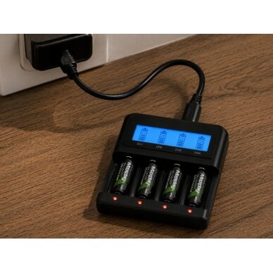 AAA rechargeable batteries R3 1.2V 2800mAh 4 pcs Ni-MH 1